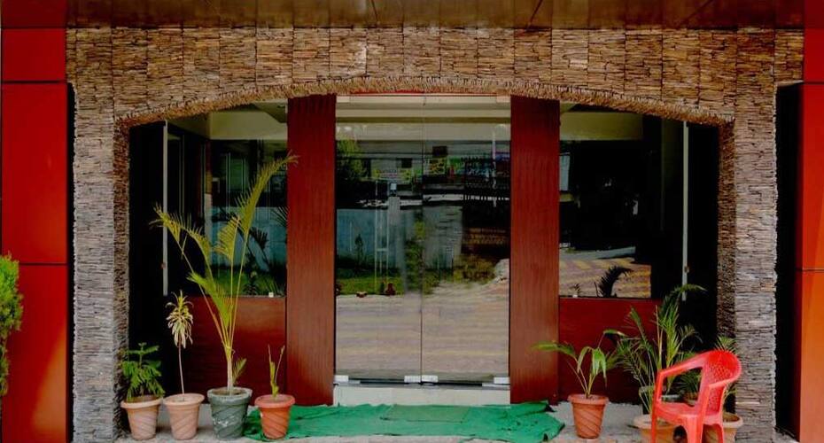 Vatika Hotel, Nurpur 2